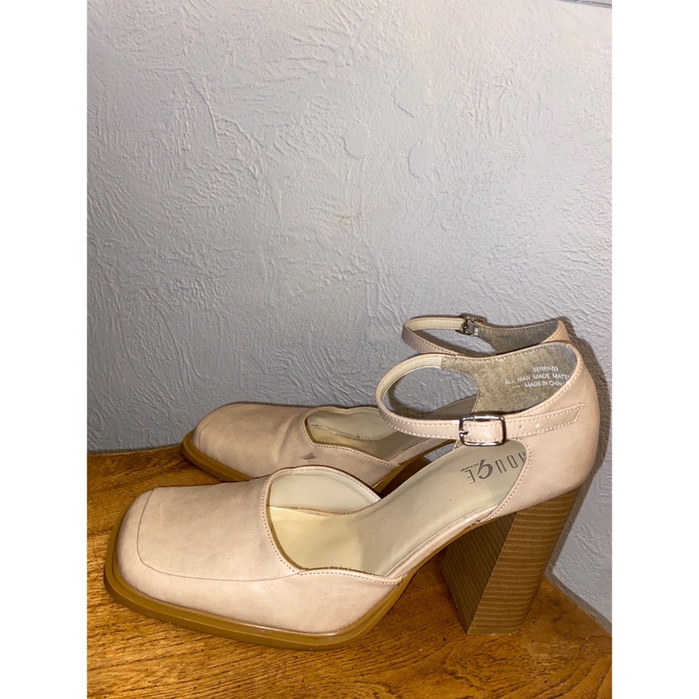 Rouge Helium Berry Nude Square Toe Closed Toe Chunky Heel Pumps 90s Y2K Size 8.5
